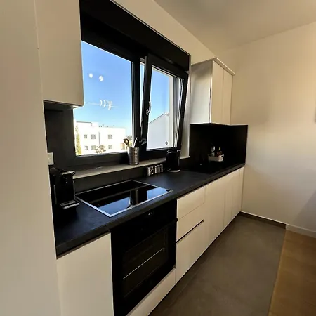 Sea And Sky Penthouse, Apartment